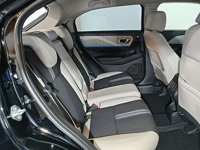 Honda HR-V e: HEV Advance Style