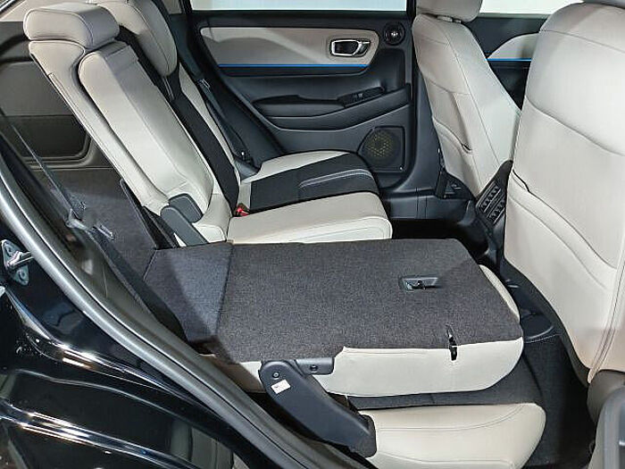 Honda HR-V e: HEV Advance Style