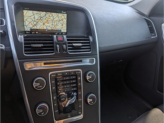 Volvo XC60 Kinetic 2WD Automatik