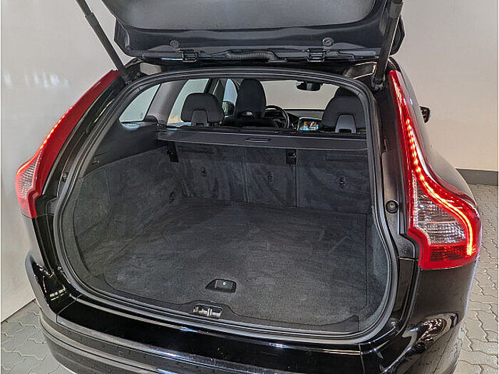 Volvo XC60 Kinetic 2WD Automatik