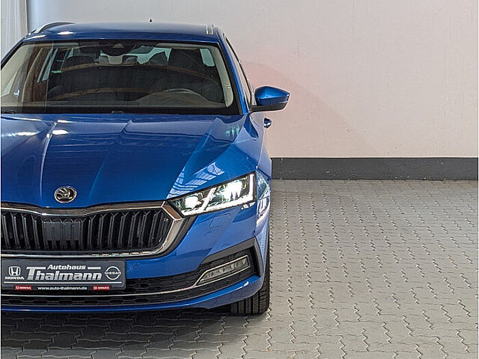 SKODA Octavia Combi 1.5 TSI ACT First Edition Navi, LED, AHZV