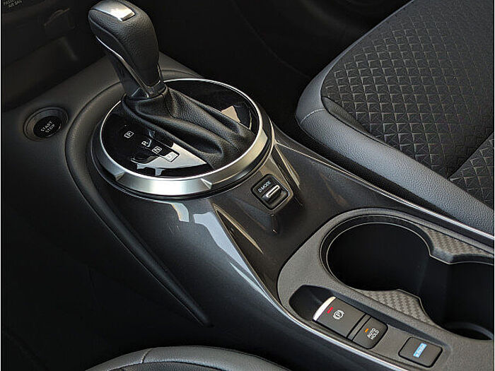 Nissan Juke 1.6 Hybrid, N-Connecta, Connect Navi, Winter-Paket N-CONNECTA