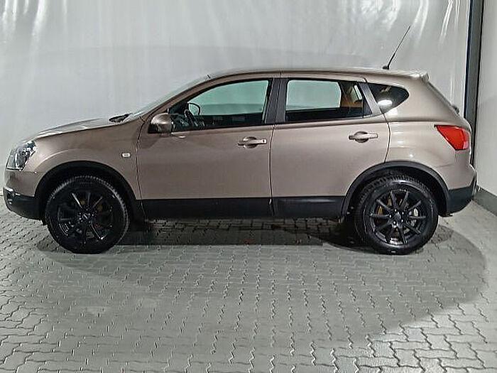 Nissan Qashqai 2.0 Acenta 4x2 Alpine Navi, Allwetterreifen